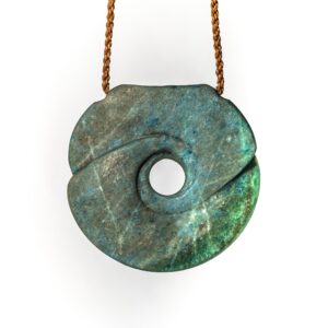 Aotea, pounamu, jade, gemstone, stone pendant, necklace, nz, hand made, maori stone, fine art